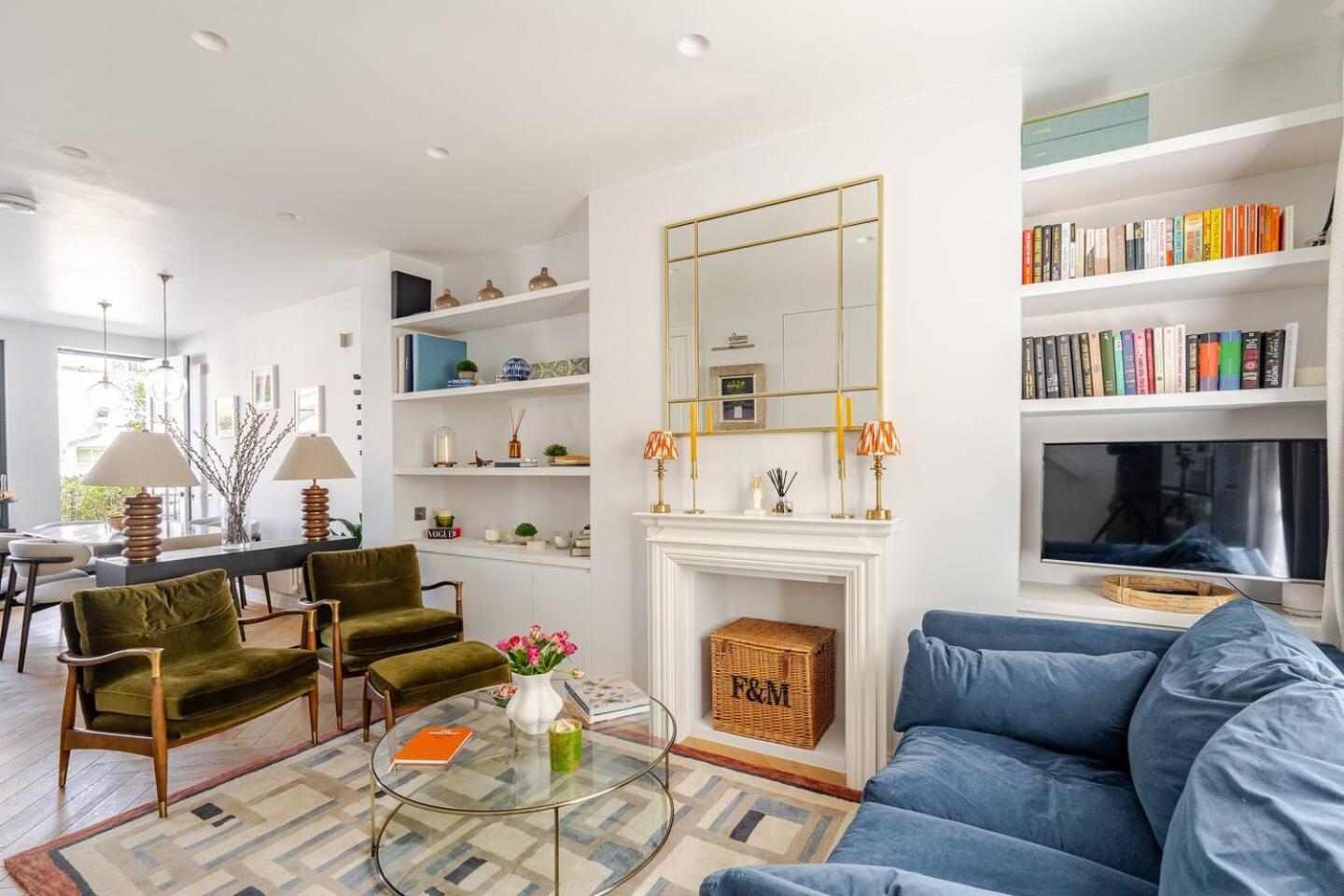 Casa de Férias Delightful Notting Hill 2 Bed House With Garden *