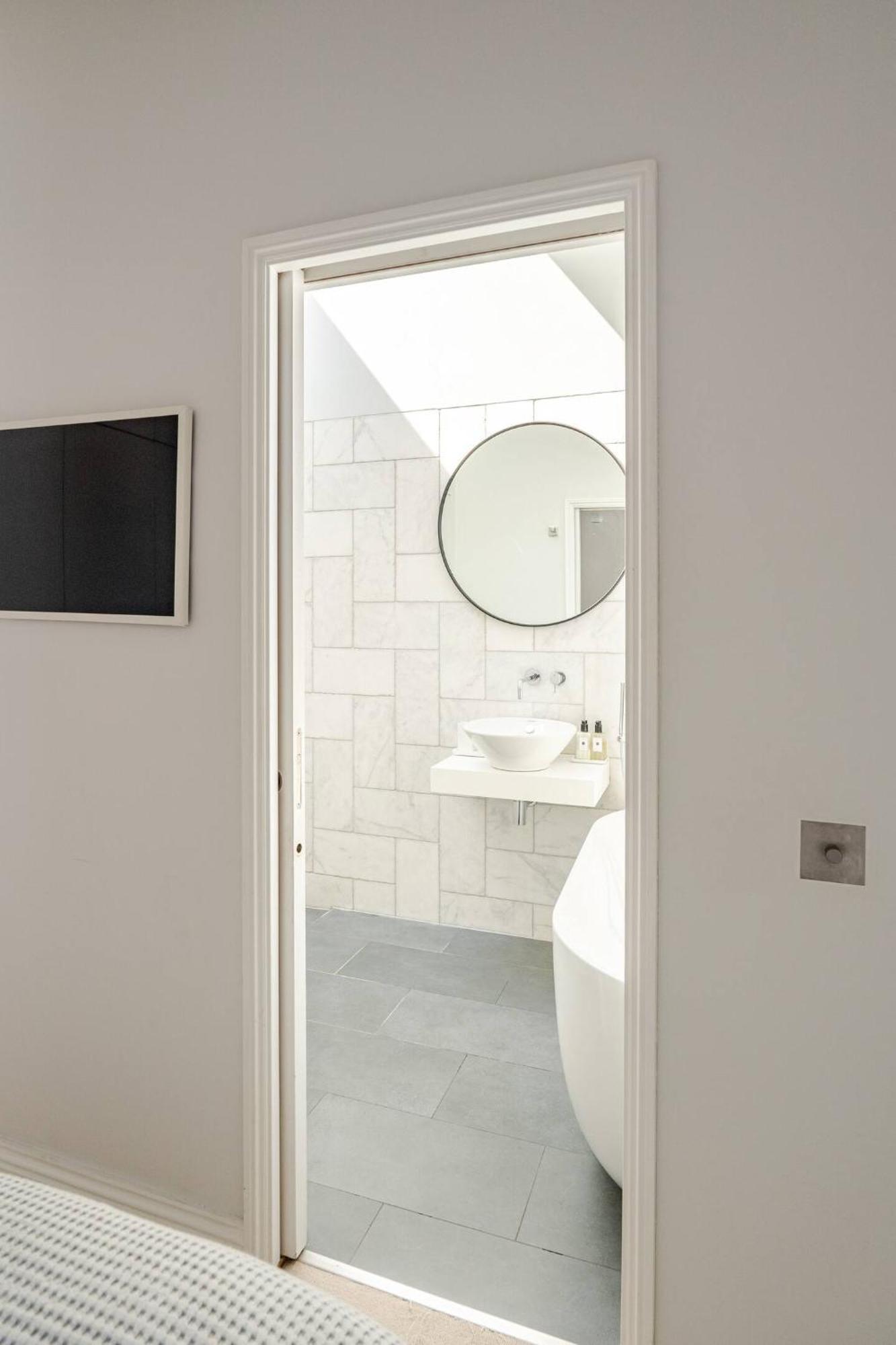 Casa de Férias Delightful Notting Hill 2 Bed House With Garden *